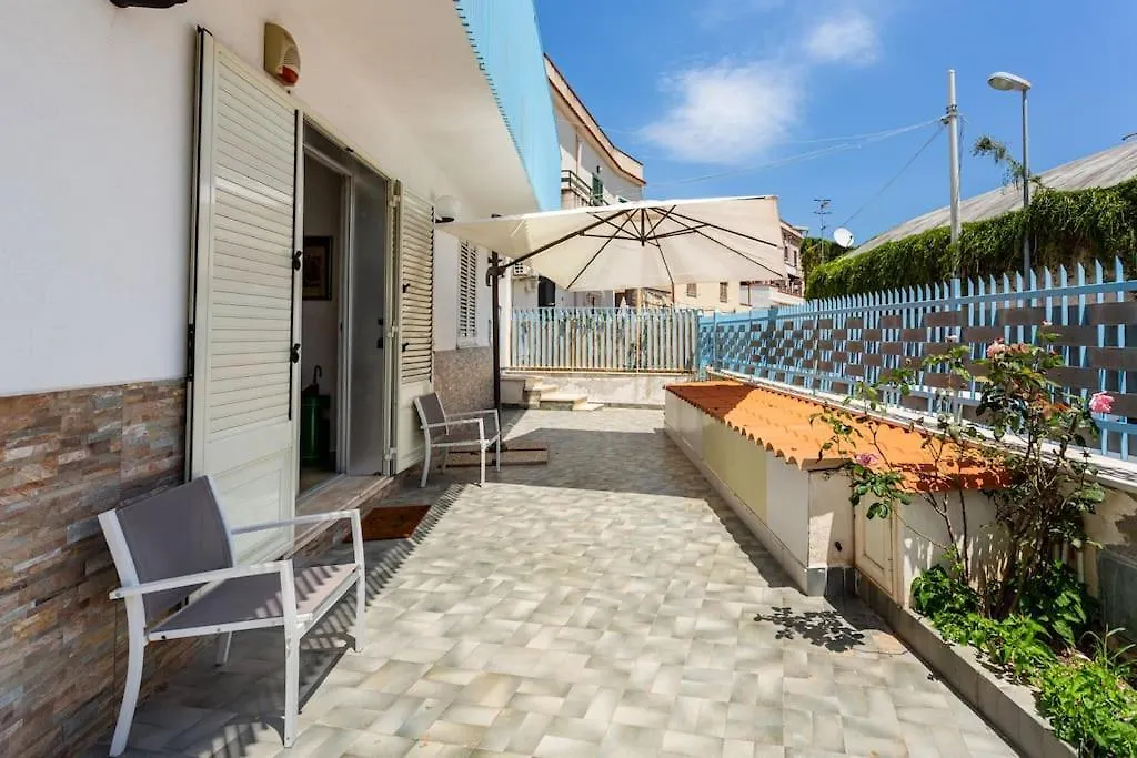 Bright Apartment In Mondello 350 M To The Beach Palermo