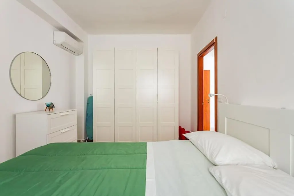 Bright Apartment In Mondello 350 M To The Beach Palermo