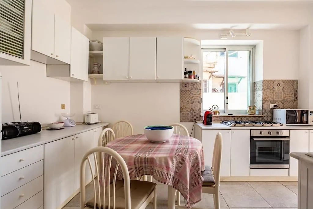 Bright Apartment In Mondello 350 M To The Beach Palermo 0*,
