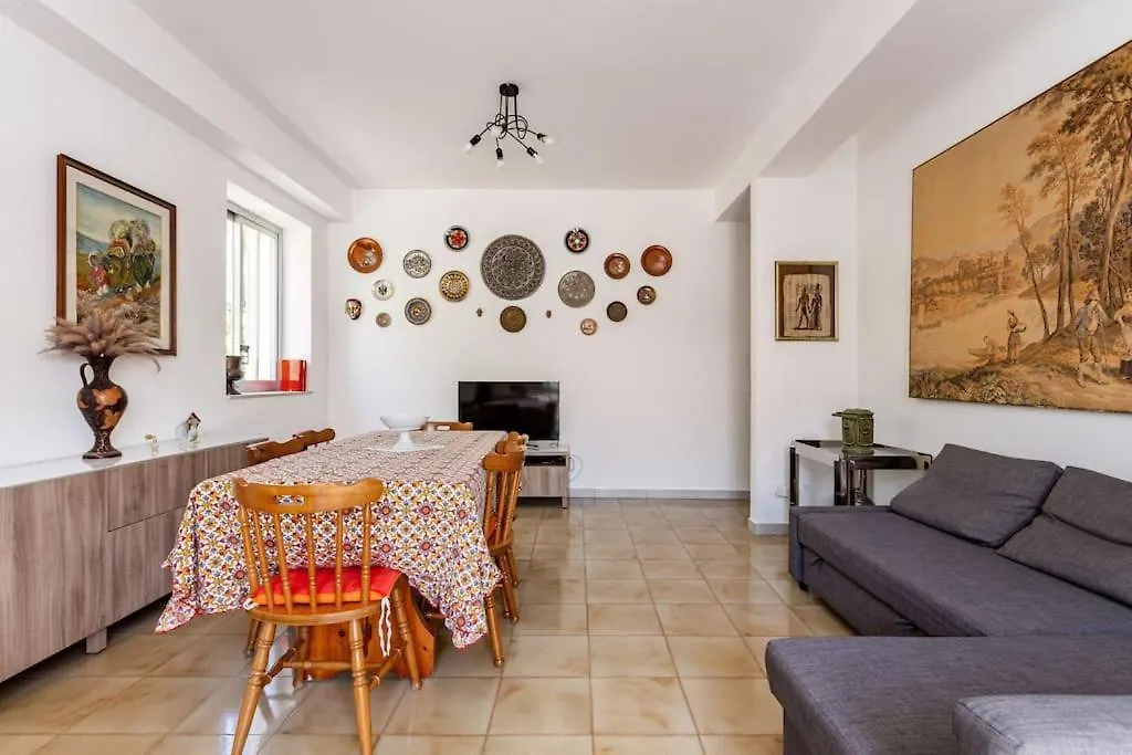 Bright Apartment In Mondello 350 M To The Beach Palermo Itálie