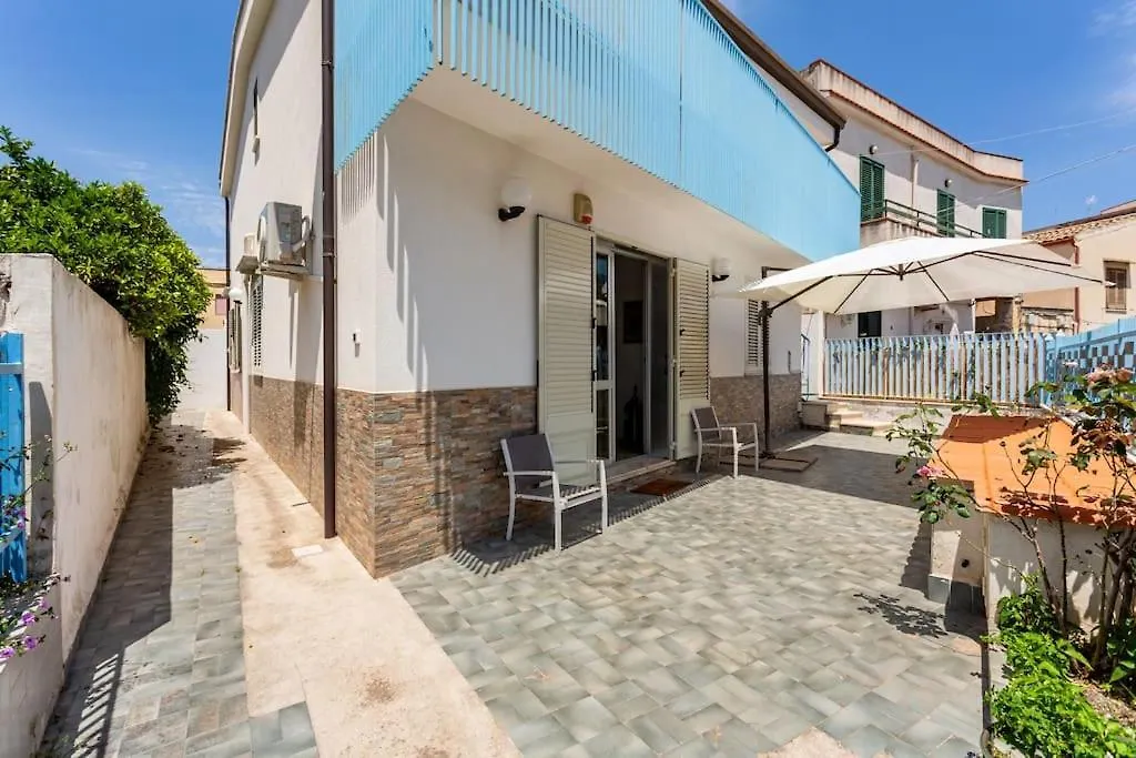 Bright Apartment In Mondello 350 M To The Beach Palermo 0*,  Itálie